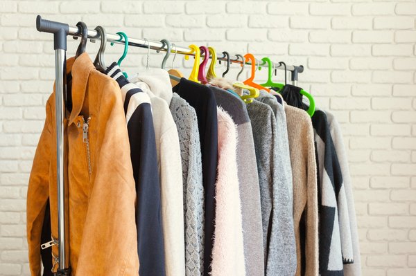 Portants à vêtements : style et fonctionnalité pour professionnels